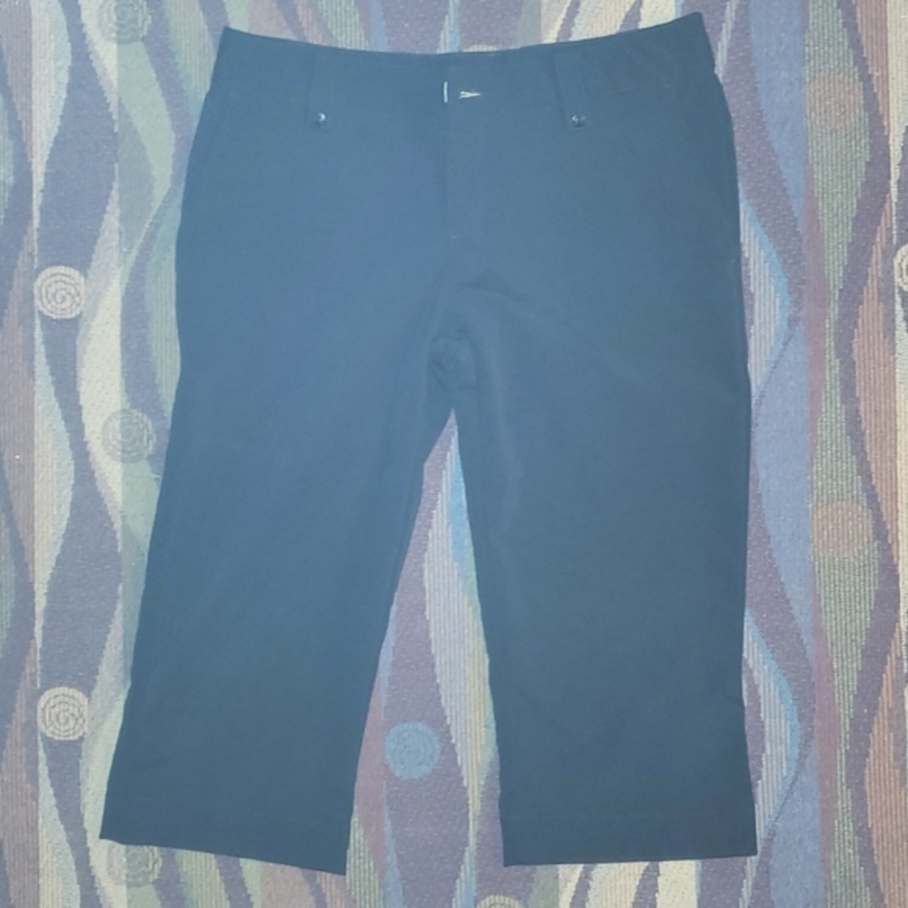 Under Armour womens golf shorts